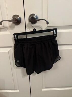 lululemon athletica hotty hot shorts black
